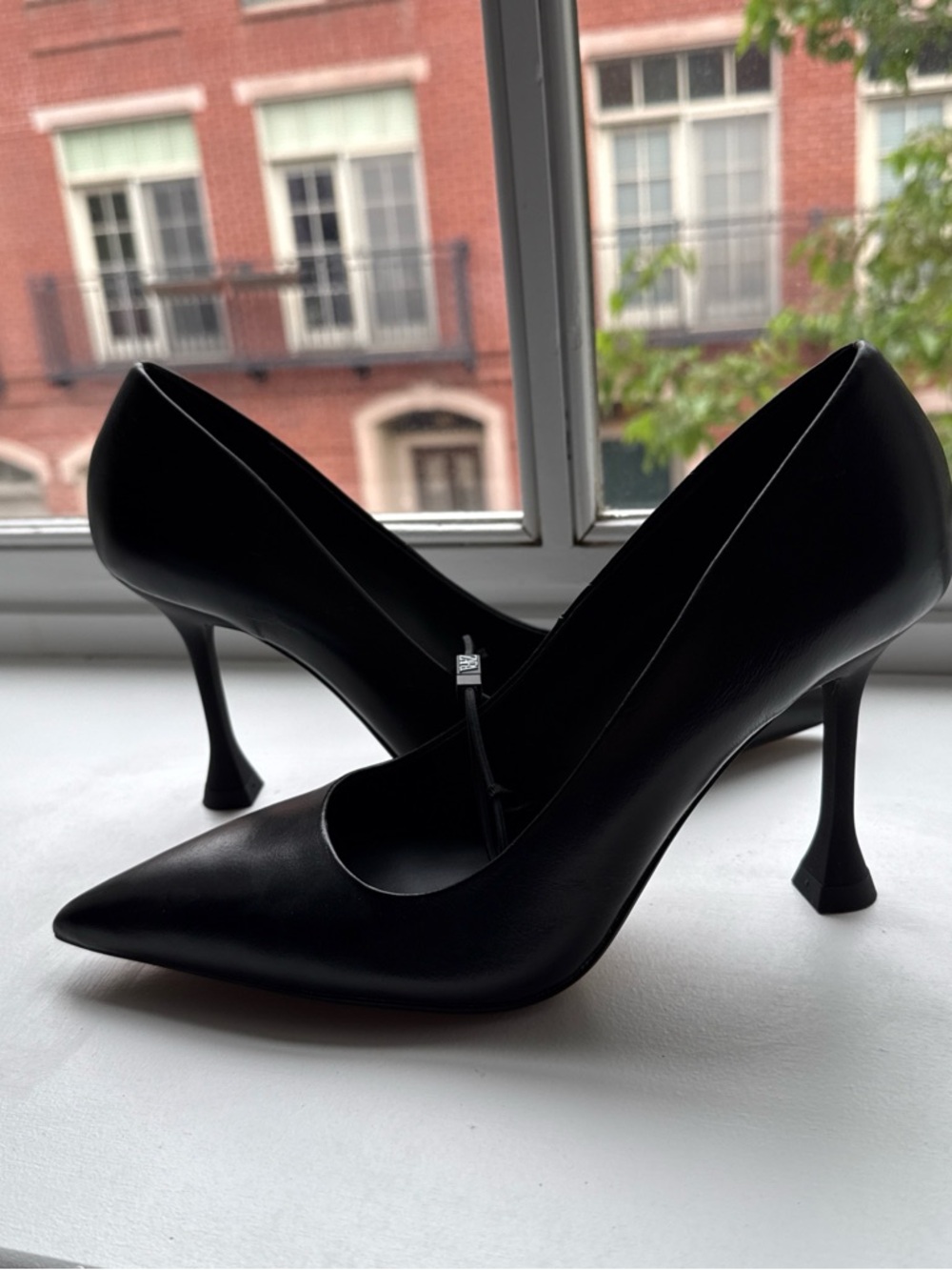 Zara Black Pointed Toe Sculptural Heel Pumps